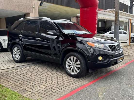 KIA-SORENTO-2011