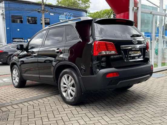 KIA-SORENTO-3.5 S.555 V6 4X2 24V GASOLINA 4P AUTOMATICO KIA-SORENTO-2011