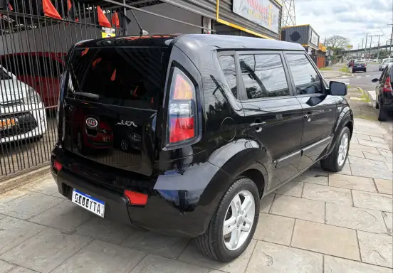 KIA-SOUL-2011
