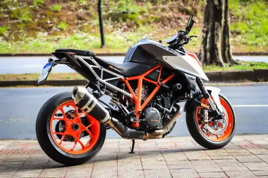 KTM-1290 SUPER DUKE R-2017