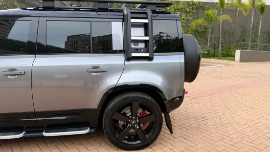 LAND ROVER-DEFENDER-2024