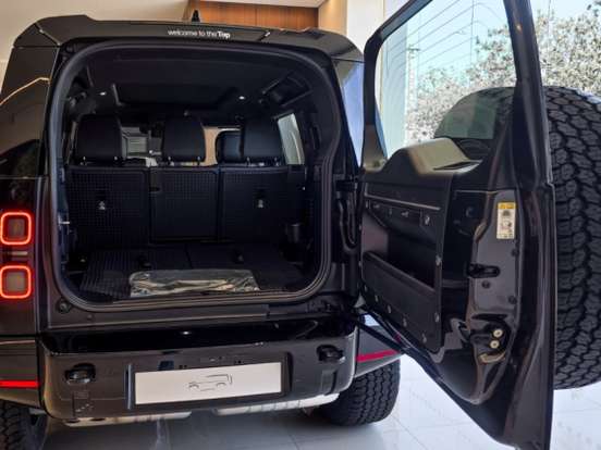 LAND ROVER-DEFENDER-2026
