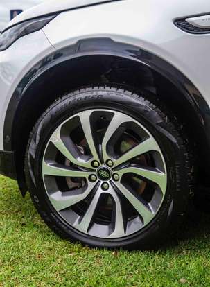 LAND ROVER-DISCOVERY SPORT-2024