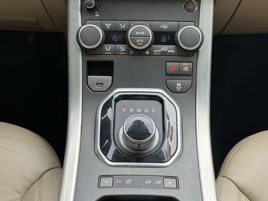 LAND ROVER-RANGE ROVER EVOQUE-2.0 SE 4WD 16V GASOLINA 4P AUTOMÁTICO LAND ROVER-RANGE ROVER EVOQUE-2015