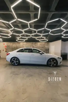 MERCEDES-BENZ-A 200-2019
