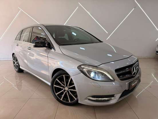 MERCEDES-BENZ-B 200-1.6 TURBO GASOLINA 4P AUTOMÁTICO MERCEDES-BENZ-B 200-2012