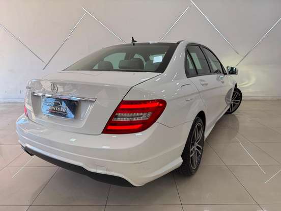 MERCEDES-BENZ-C 180-1.6 CGI SPORT 16V TURBO GASOLINA 4P AUTOMÁTICO MERCEDES-BENZ-C 180-2013