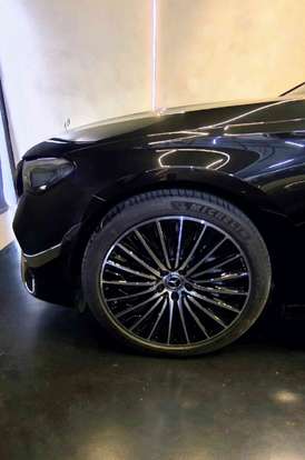 MERCEDES-BENZ-E 300-2.0 MHEV EXCLUSIVE 9G-TRONIC MERCEDES-BENZ-E 300-2025