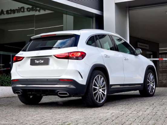 MERCEDES-BENZ-GLA 200-2022
