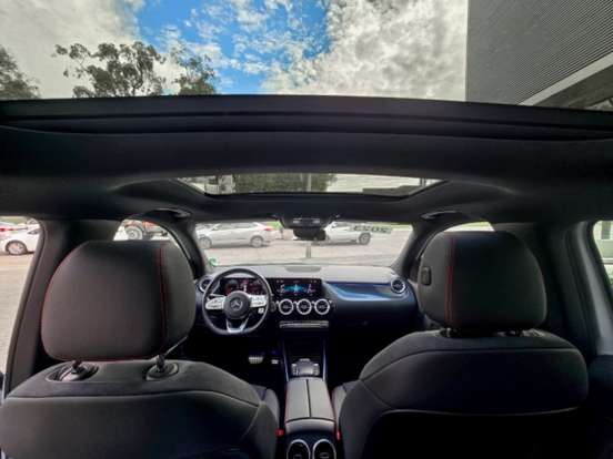 MERCEDES-BENZ-GLA 200-2022