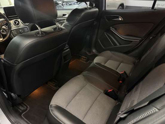 MERCEDES-BENZ-GLA 200-1.6 CGI ADVANCE 16V TURBO FLEX 4P AUTOMÁTICO MERCEDES-BENZ-GLA 200-2015