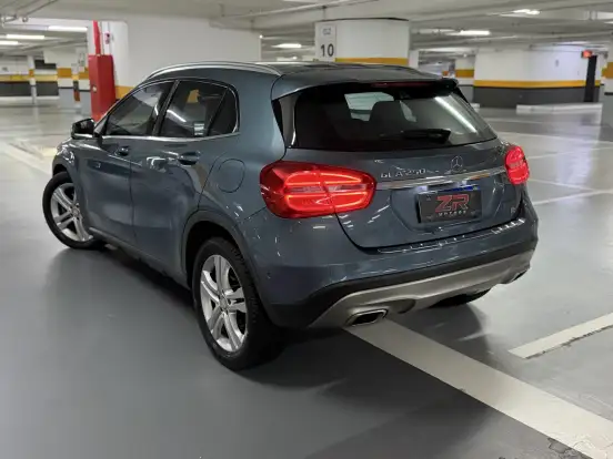 MERCEDES-BENZ-GLA 250-2.0 16V TURBO GASOLINA VISION 4P AUTOMÁTICO MERCEDES-BENZ-GLA 250-2015