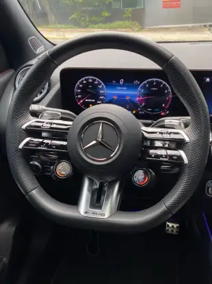 MERCEDES-BENZ-GLA 35 AMG-2025