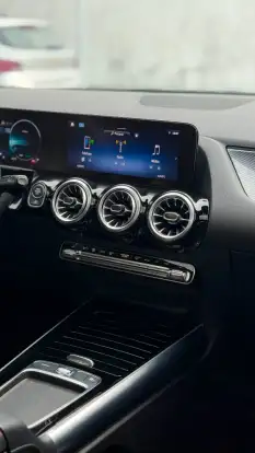 MERCEDES-BENZ-GLA 35 AMG-2024