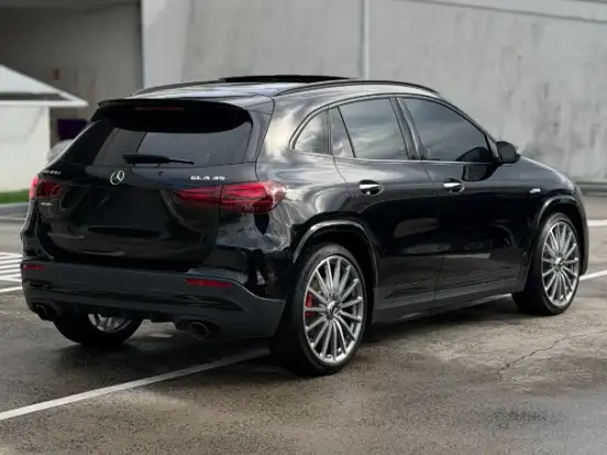 MERCEDES-BENZ-GLA 35 AMG-2.0 MHEV 4MATIC SPEEDSHIFT MERCEDES-BENZ-GLA 35 AMG-2024