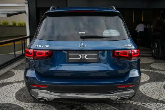 MERCEDES-BENZ-GLB 200-2021