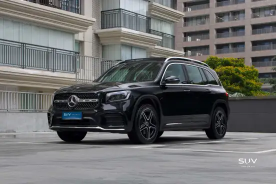 MERCEDES-BENZ-GLB 220-2025