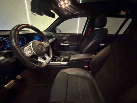MERCEDES-BENZ-GLB 35 AMG-2022