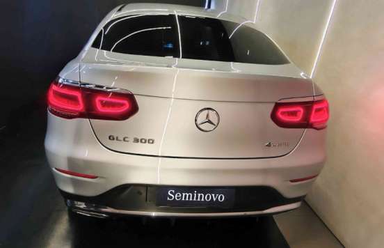 MERCEDES-BENZ-GLC 300-2020
