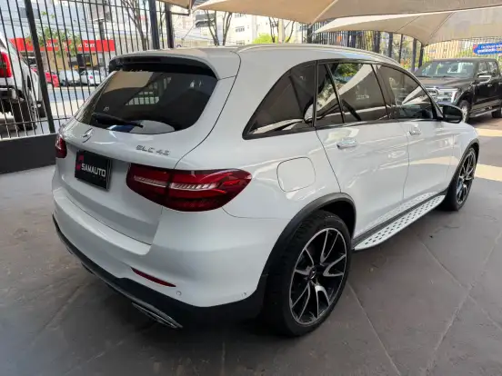 MERCEDES-BENZ-GLC 43 AMG-2016