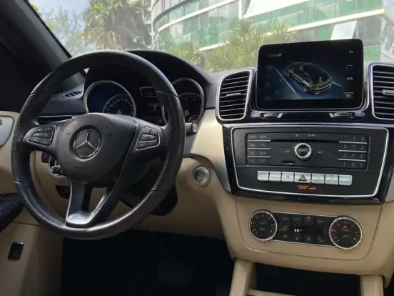 MERCEDES-BENZ-GLE 400-3.0 V6 GASOLINA HIGHWAY COUPÉ 4MATIC 9G-TRONIC MERCEDES-BENZ-GLE 400-2017