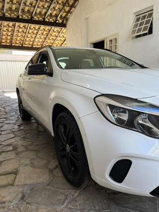 MERCEDES-BENZ-GLA 200-2018