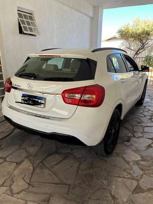 MERCEDES-BENZ-GLA 200-2018