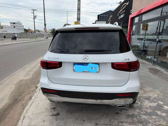 MERCEDES-BENZ-GLB 200-2021