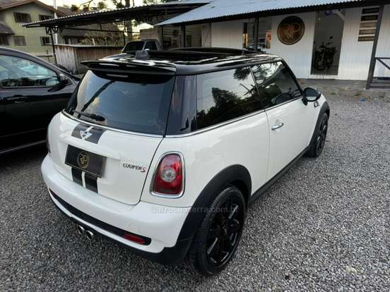 MINI-COOPER-2009