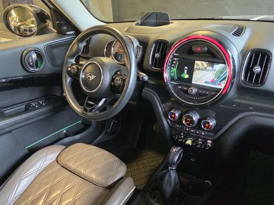 MINI-COUNTRYMAN-2019