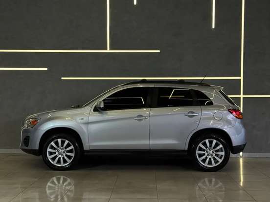 MITSUBISHI-ASX-2014