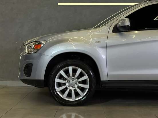 MITSUBISHI-ASX-2014