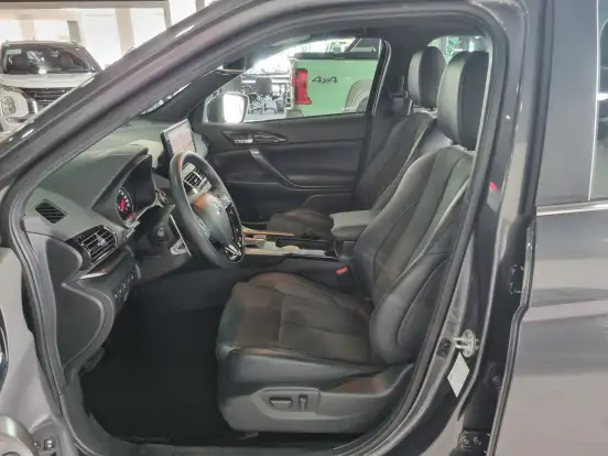 MITSUBISHI-ECLIPSE CROSS-1.5 MIVEC TURBO GASOLINA HPE-S BLACK S-AWC CVT MITSUBISHI-ECLIPSE CROSS-2025