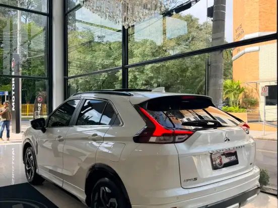MITSUBISHI-ECLIPSE CROSS-1.5 MIVEC TURBO GASOLINA HPE-S CVT MITSUBISHI-ECLIPSE CROSS-2025