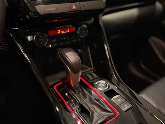 MITSUBISHI-ECLIPSE CROSS-1.5 MIVEC TURBO GASOLINA HPE-S SPORT CVT MITSUBISHI-ECLIPSE CROSS-2023