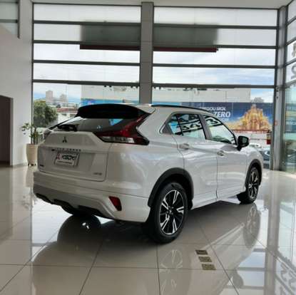 MITSUBISHI-ECLIPSE CROSS-2024