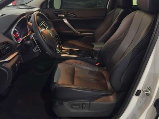 MITSUBISHI-ECLIPSE CROSS-1.5 MIVEC TURBO GASOLINA HPE CVT MITSUBISHI-ECLIPSE CROSS-2024