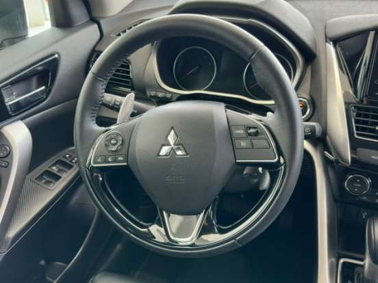 MITSUBISHI-ECLIPSE CROSS-1.5 MIVEC TURBO GASOLINA HPE CVT MITSUBISHI-ECLIPSE CROSS-2024