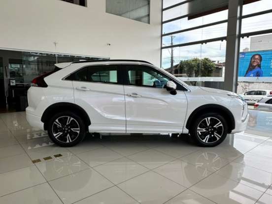 MITSUBISHI-ECLIPSE CROSS-1.5 MIVEC TURBO GASOLINA HPE CVT MITSUBISHI-ECLIPSE CROSS-2024