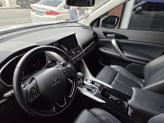 MITSUBISHI-ECLIPSE CROSS-2024