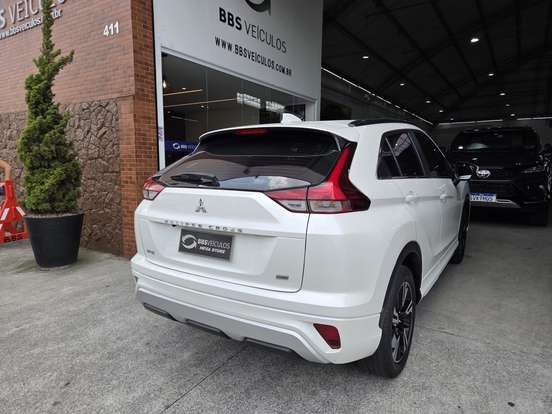MITSUBISHI-ECLIPSE CROSS-1.5 MIVEC TURBO GASOLINA HPE CVT MITSUBISHI-ECLIPSE CROSS-2024