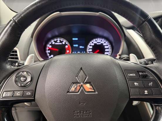 MITSUBISHI-ECLIPSE CROSS-1.5 MIVEC TURBO GASOLINA HPE-S AWD CVT MITSUBISHI-ECLIPSE CROSS-2018