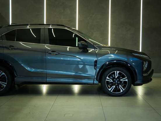MITSUBISHI-ECLIPSE CROSS-1.5 MIVEC TURBO GASOLINA HPE-S S-AWC CVT MITSUBISHI-ECLIPSE CROSS-2023