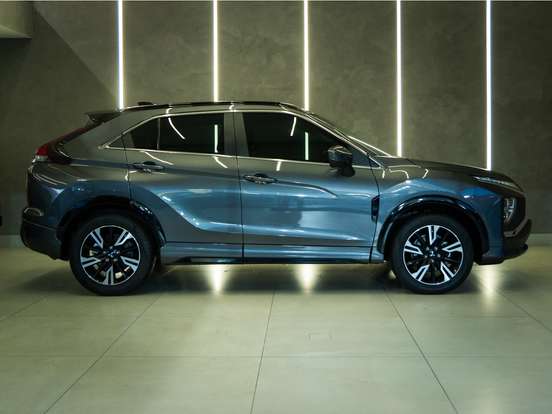 MITSUBISHI-ECLIPSE CROSS-2023
