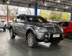 MITSUBISHI L200 TRITON 2.4 16V TURBO DIESEL OUTDOOR HPE-S CD 4X4 AUTOMÁTICO MITSUBISHI L200 TRITON 2.4 16V TURBO DIESEL OUTDOOR HPE-S CD 4X4 AUTOMÁTICO