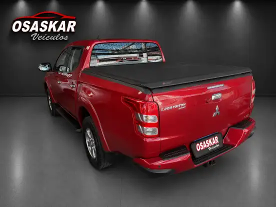 MITSUBISHI-L200 TRITON-2.4 16V TURBO DIESEL SPORT HPE CD 4P 4X4 AUTOMÁTICO MITSUBISHI-L200 TRITON-2019