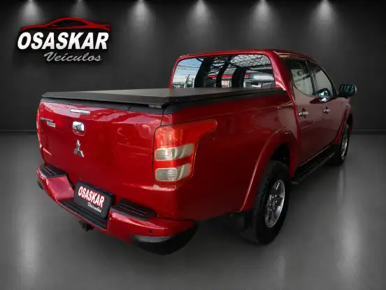 MITSUBISHI-L200 TRITON-2.4 16V TURBO DIESEL SPORT HPE CD 4P 4X4 AUTOMÁTICO MITSUBISHI-L200 TRITON-2019