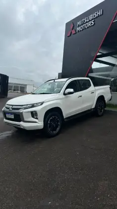 MITSUBISHI L200 TRITON 2.4 16V TURBO DIESEL SPORT HPE CD 4P 4X4 AUTOMÁTICO
