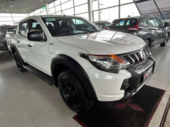 MITSUBISHI-L200 TRITON-2.4 16V TURBO DIESEL GLS CD 4X4 AUTOMÁTICO MITSUBISHI-L200 TRITON-2021