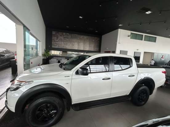 MITSUBISHI-L200 TRITON-2.4 16V TURBO DIESEL GLS CD 4X4 AUTOMÁTICO MITSUBISHI-L200 TRITON-2021